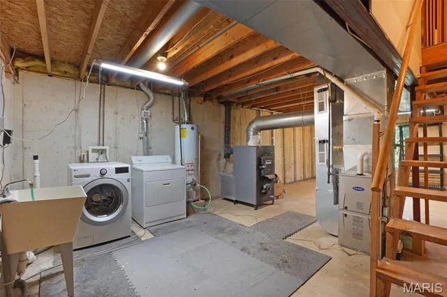 $325,000 | 66 Lake Lawrence Lane, Troy, MO 63379