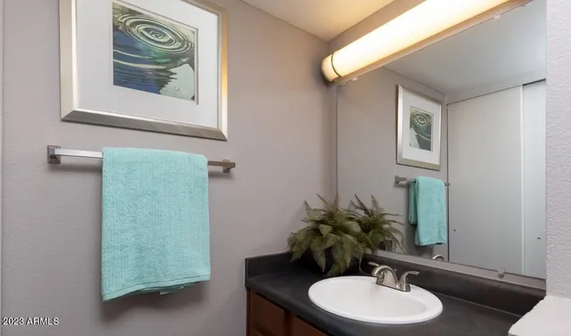 $860 | 6201 West Olive Avenue, Unit A3, Glendale, AZ 85302