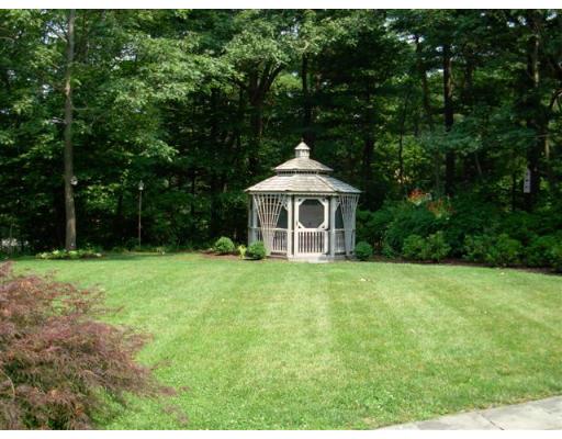 11 Lincoln Road Wellesley, MA 02481 - Photo 3 of 8
