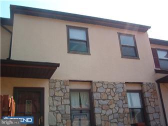 13004 Townsend Road, Unit L9 Philadelphia, PA 19154 - Photo 1 of 2
