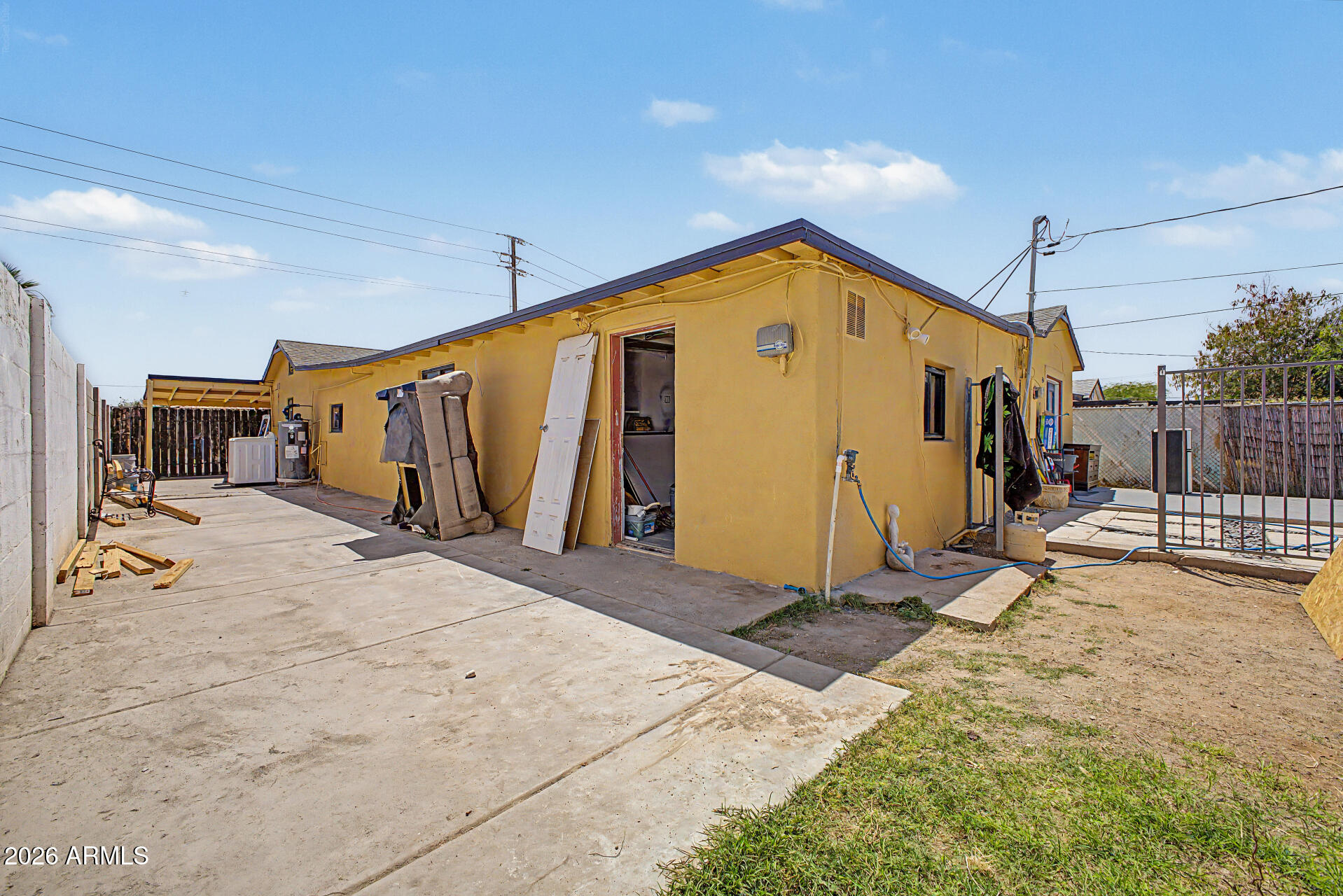 1612 South 5th Street Phoenix, AZ 85004 - Photo 18 of 27 a view of a house with wooden floor