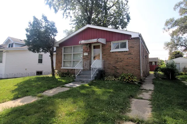 $105,000 | 39 Warren Street, Calumet City, IL 60409