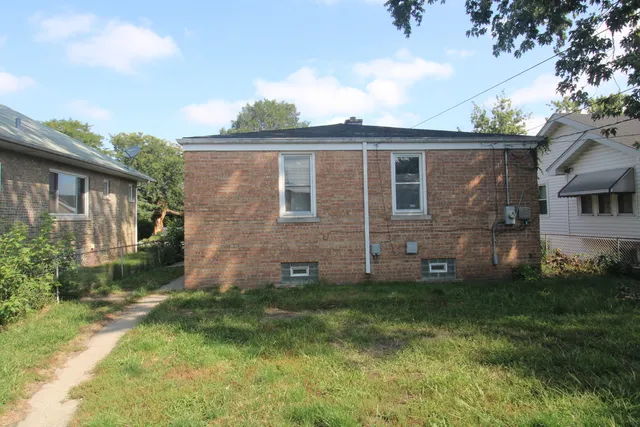 $105,000 | 39 Warren Street, Calumet City, IL 60409