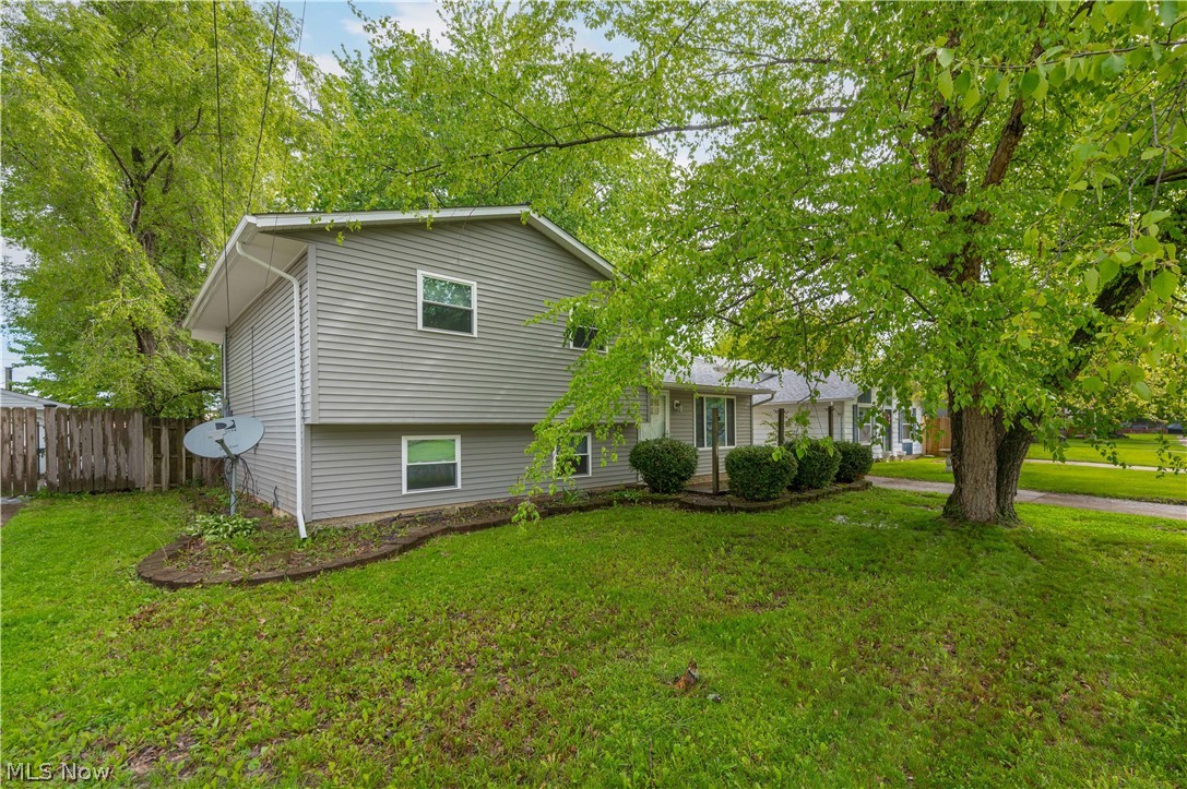 35150 Spruce Street North Ridgeville, OH 44039 - Photo 4 of 44