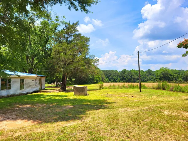 $30,000 | 8094 Highway 393, Laurel Hill, FL 32567