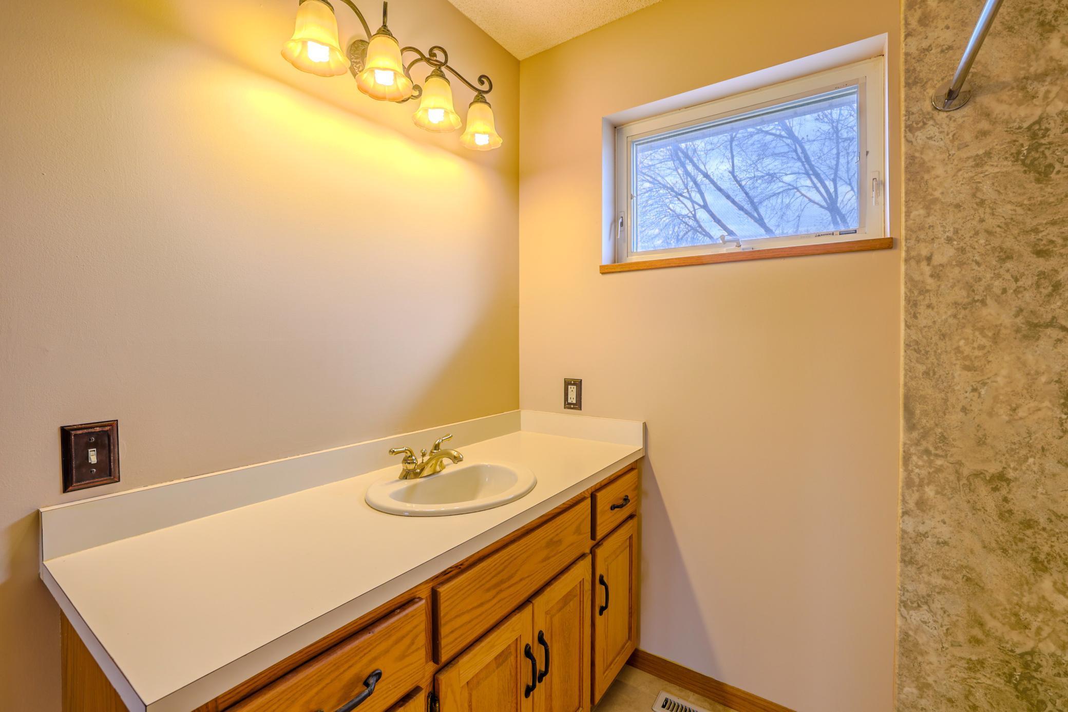 563 Milwaukee Road Shakopee, MN 55379 - Photo 19 of 30