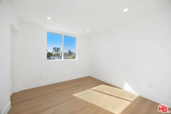 $5,200 | 6241 Banner Avenue, Los Angeles, CA 90038