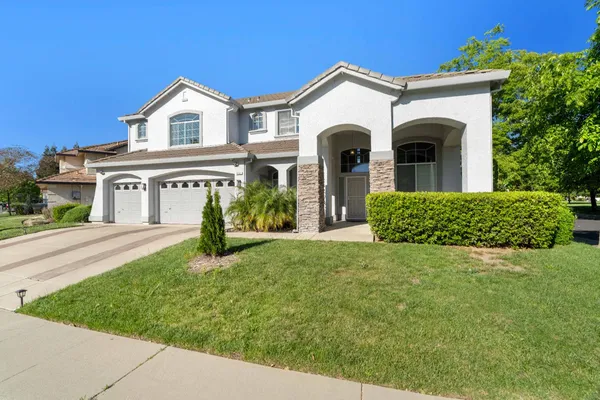 $780,000 | 9331 Nestani Way, Elk Grove, CA 95758
