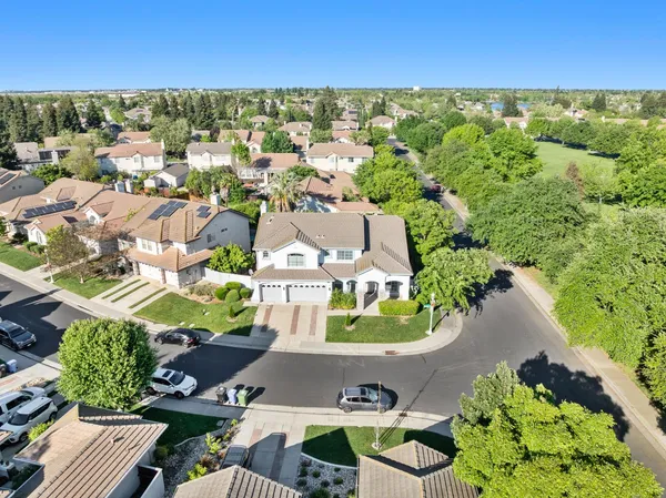 $780,000 | 9331 Nestani Way, Elk Grove, CA 95758
