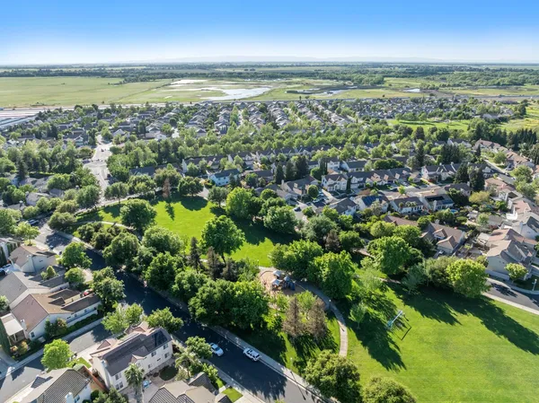 $780,000 | 9331 Nestani Way, Elk Grove, CA 95758