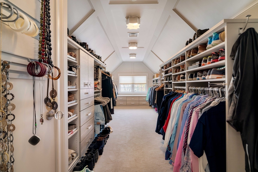 287 Langley Road, Unit 6 Newton, MA 02459 - Photo 25 of 37