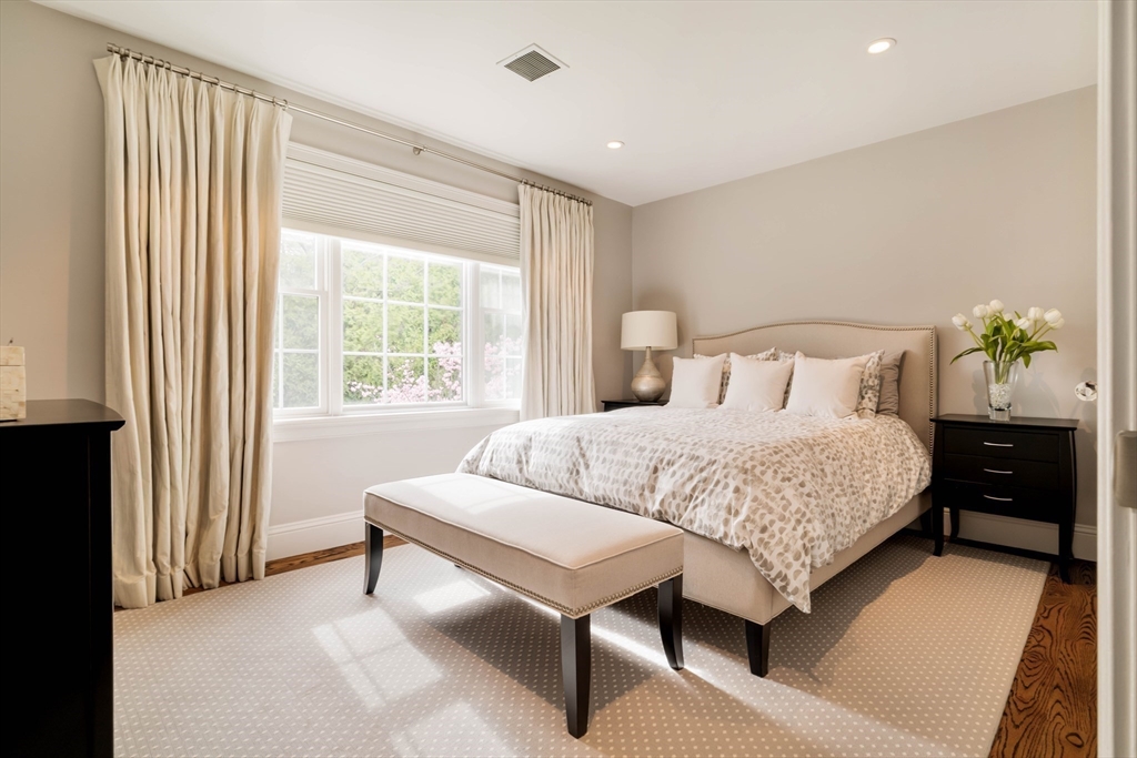 287 Langley Road, Unit 6 Newton, MA 02459 - Photo 26 of 37