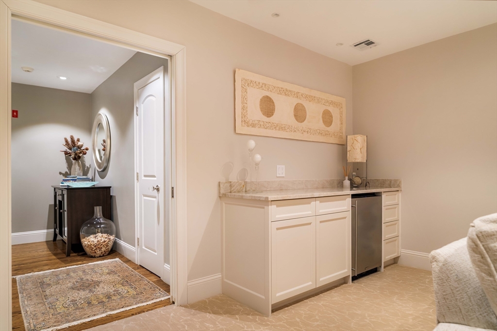 287 Langley Road, Unit 6 Newton, MA 02459 - Photo 30 of 37