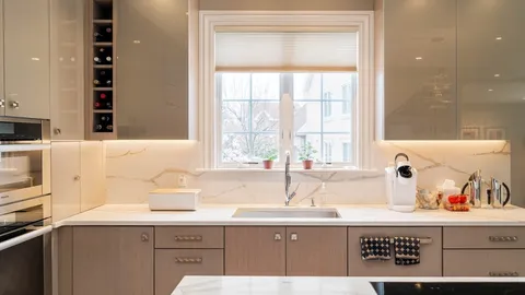 $2,650,000 | 287 Langley Road, Unit 6, Newton, MA 02459