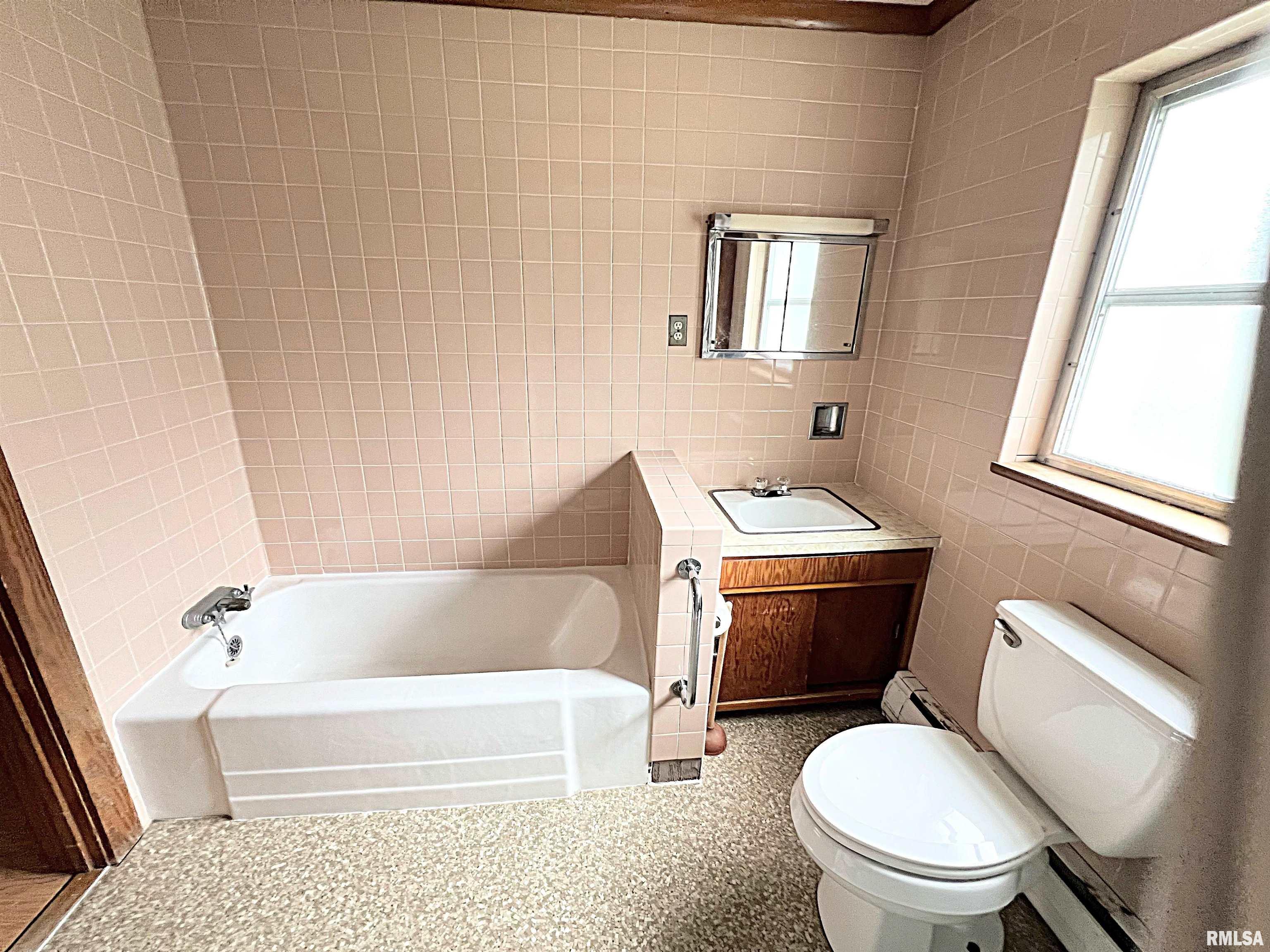 609 Hickman Street Benton, IL 62812 - Photo 10 of 11