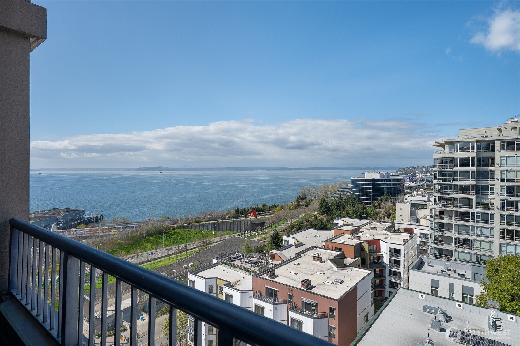 2801 1st Avenue, Unit 1018 Seattle, WA 98121 - Photo 1 of 32