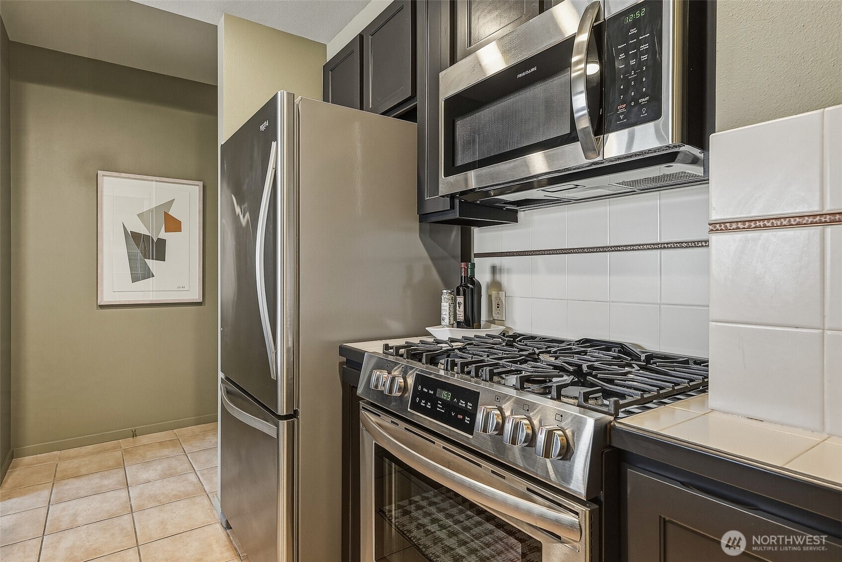 2801 1st Avenue, Unit 1018 Seattle, WA 98121 - Photo 11 of 32