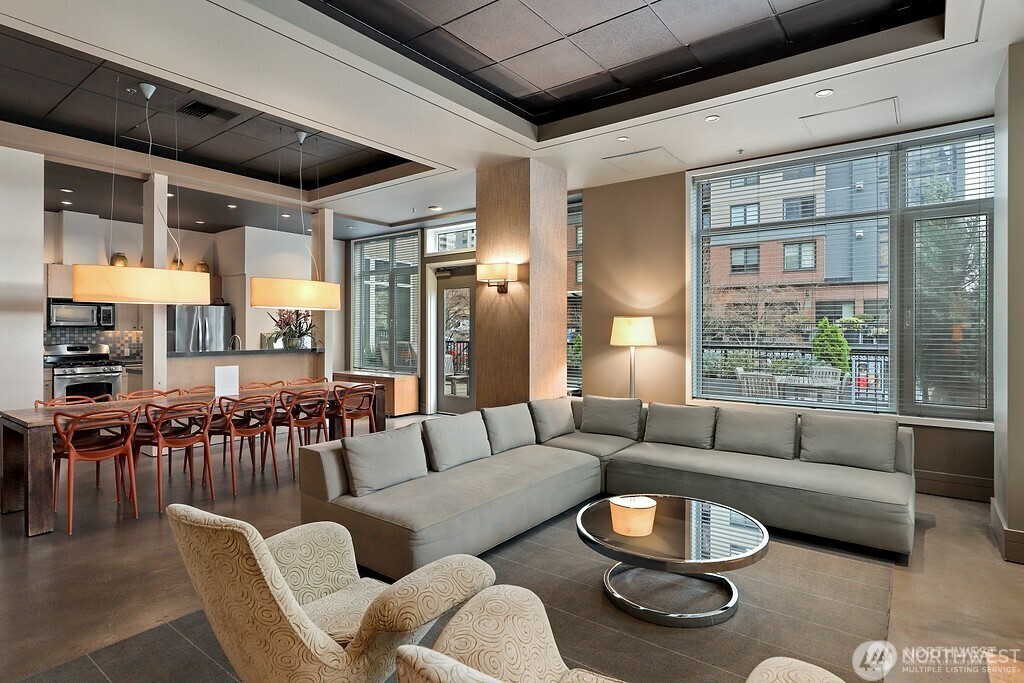2801 1st Avenue, Unit 1018 Seattle, WA 98121 - Photo 22 of 32