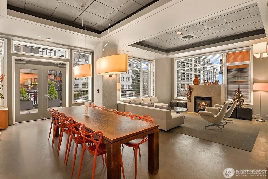 2801 1st Avenue, Unit 1018 Seattle, WA 98121 - Photo 23 of 32