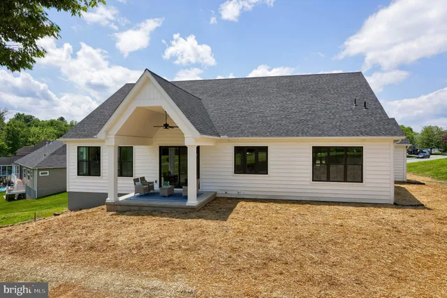 $924,900 | 136 Stillcreek Road, Millersville, PA 17551