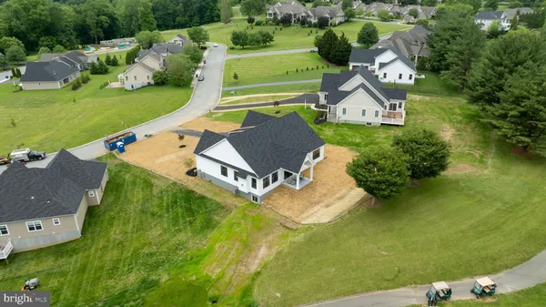 $899,900 | 136 Stillcreek Road, Millersville, PA 17551
