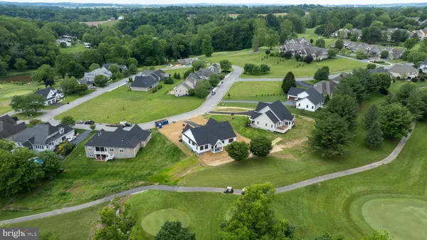$899,900 | 136 Stillcreek Road, Millersville, PA 17551