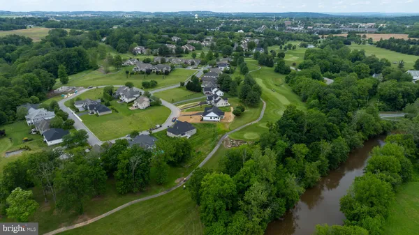 $899,900 | 136 Stillcreek Road, Millersville, PA 17551