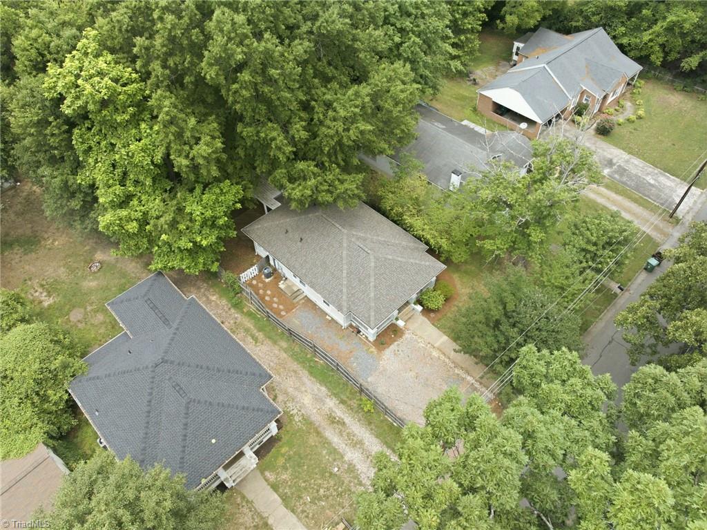 1313 Prescott Place High Point, NC 27262 - Photo 21 of 25