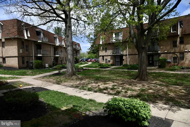 $239,900 | 885 North York Road, Unit 12C, Warminster, PA 18974