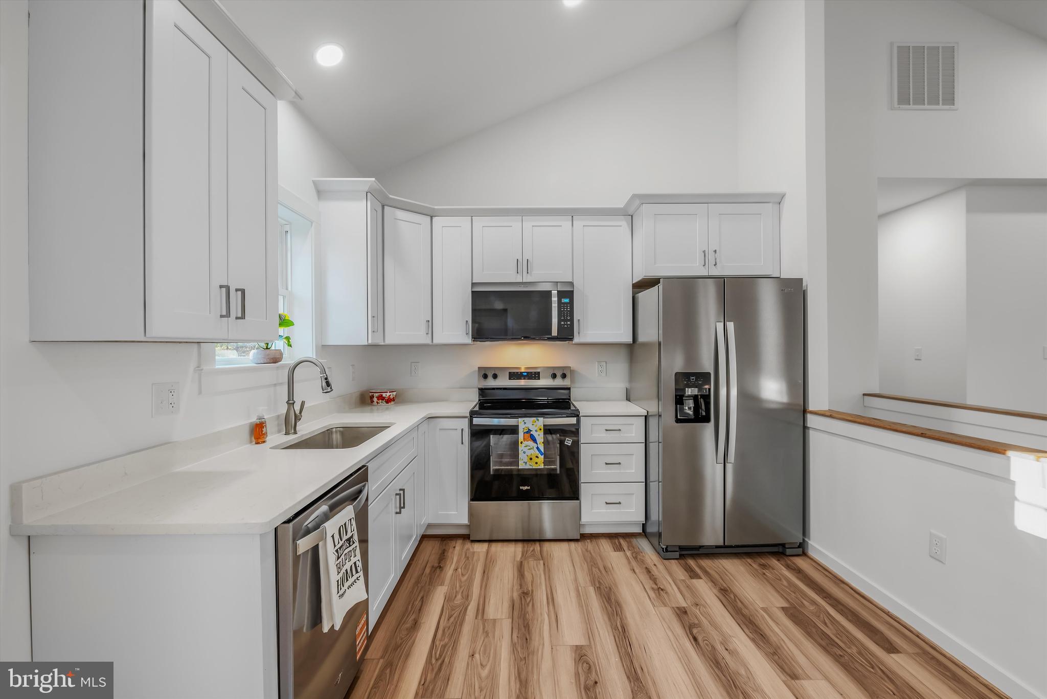 523 Oak Hill Road Berkeley Springs, WV 25411 - Photo 8 of 27 Similar Construction