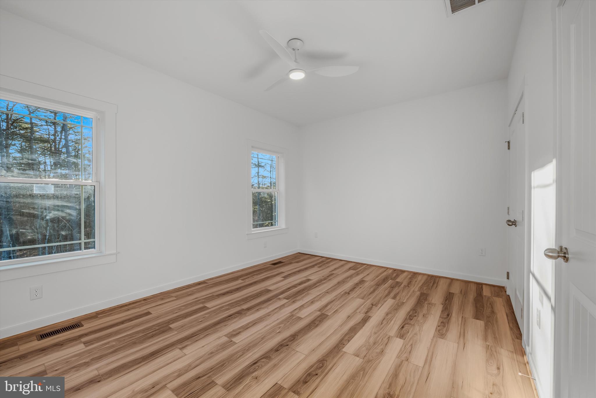 523 Oak Hill Road Berkeley Springs, WV 25411 - Photo 10 of 27 Primary BR