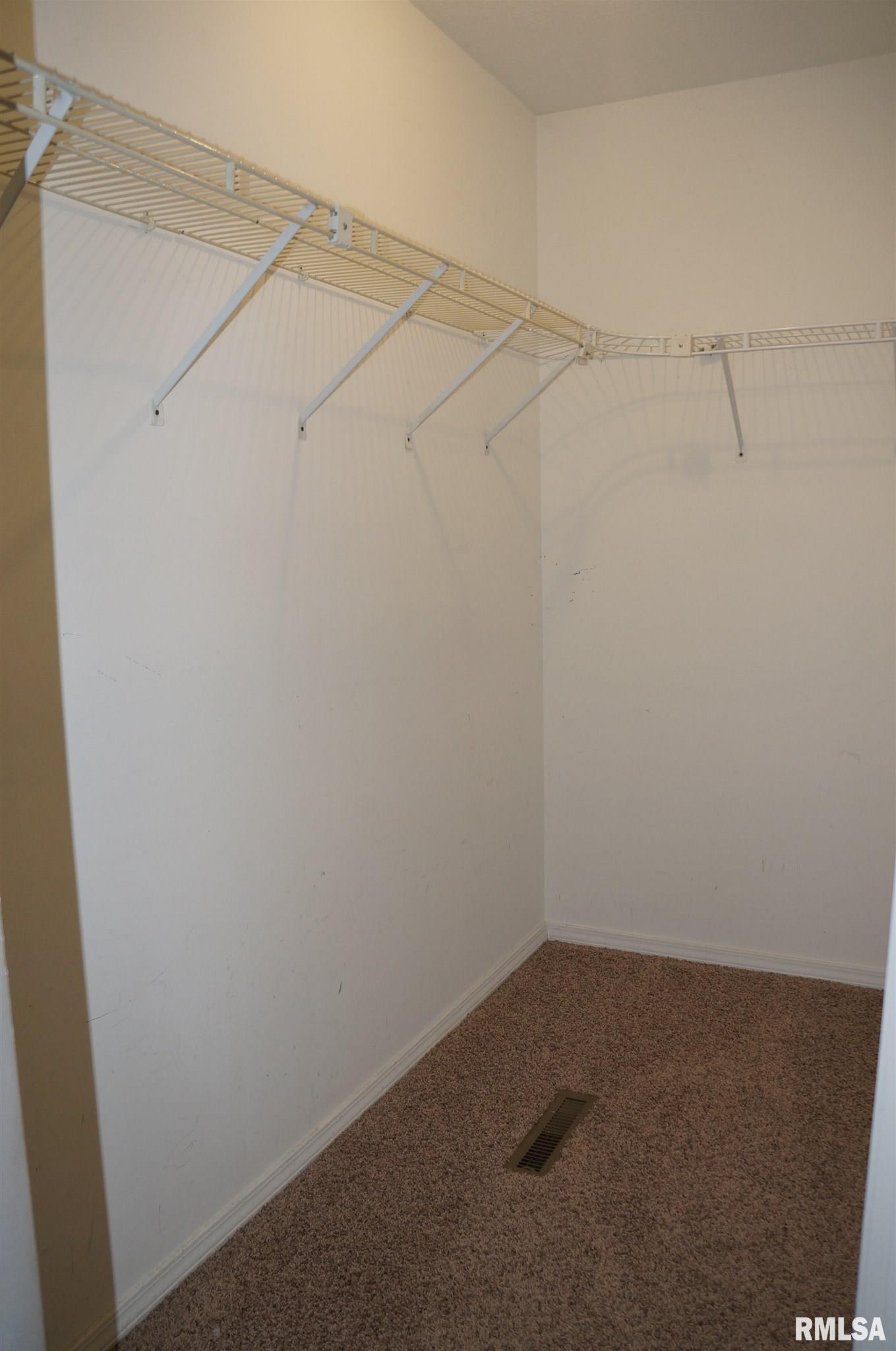 6504 Christine Court Springfield, IL 62712 - Photo 12 of 25 Gallery Image 12