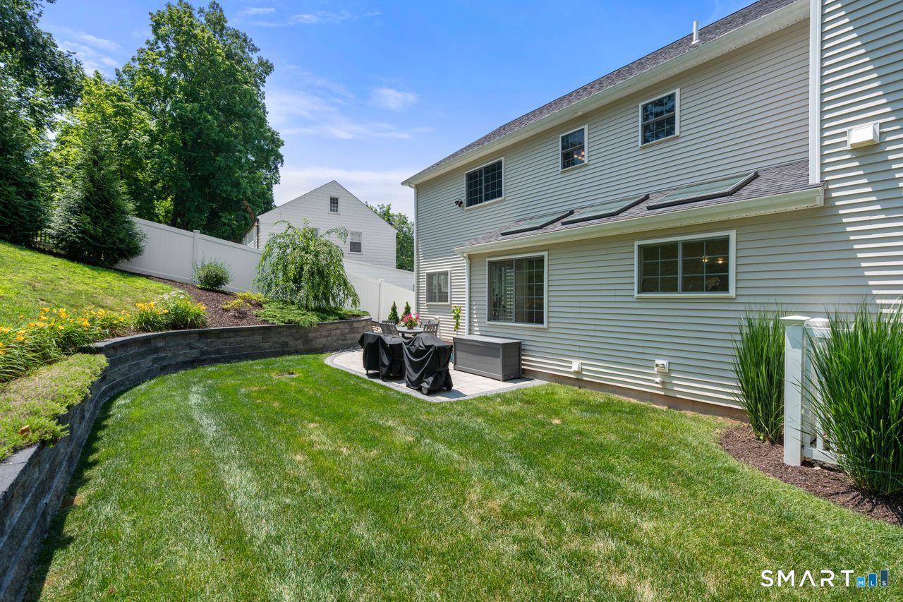 12 Stratford Road West Hartford, CT 06117 - Photo 32 of 40