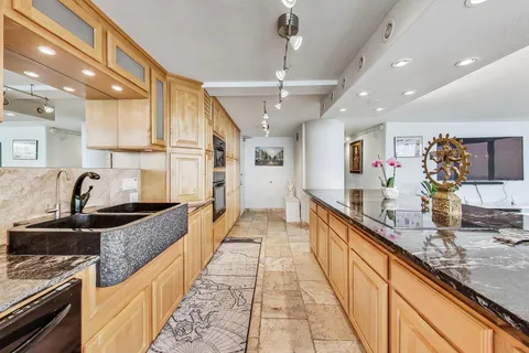 $880,000 | 505 North Lake Shore Drive, Unit 5302, Chicago, IL 60611