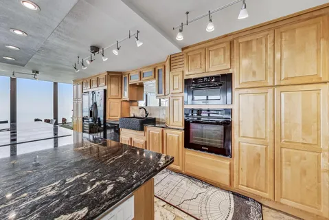 $880,000 | 505 North Lake Shore Drive, Unit 5302, Chicago, IL 60611