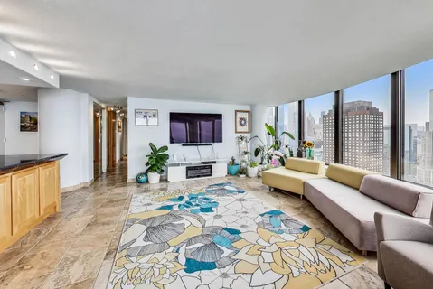 $880,000 | 505 North Lake Shore Drive, Unit 5302, Chicago, IL 60611