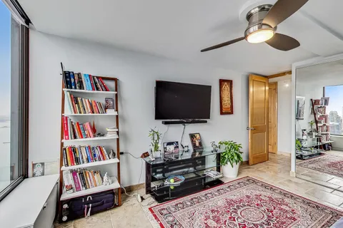 $880,000 | 505 North Lake Shore Drive, Unit 5302, Chicago, IL 60611