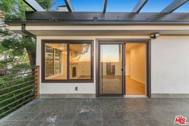 $9,995 | 1716 VÃa La Paz, Burbank, CA 91501