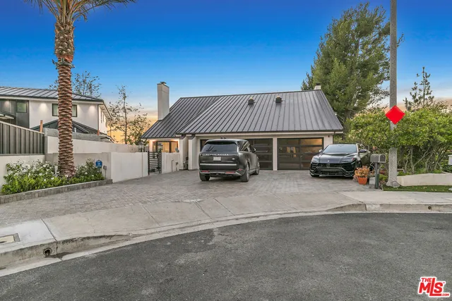 $9,995 | 1716 Vía La Paz, Burbank, CA 91501