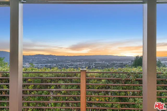 $9,995 | 1716 Vía La Paz, Burbank, CA 91501