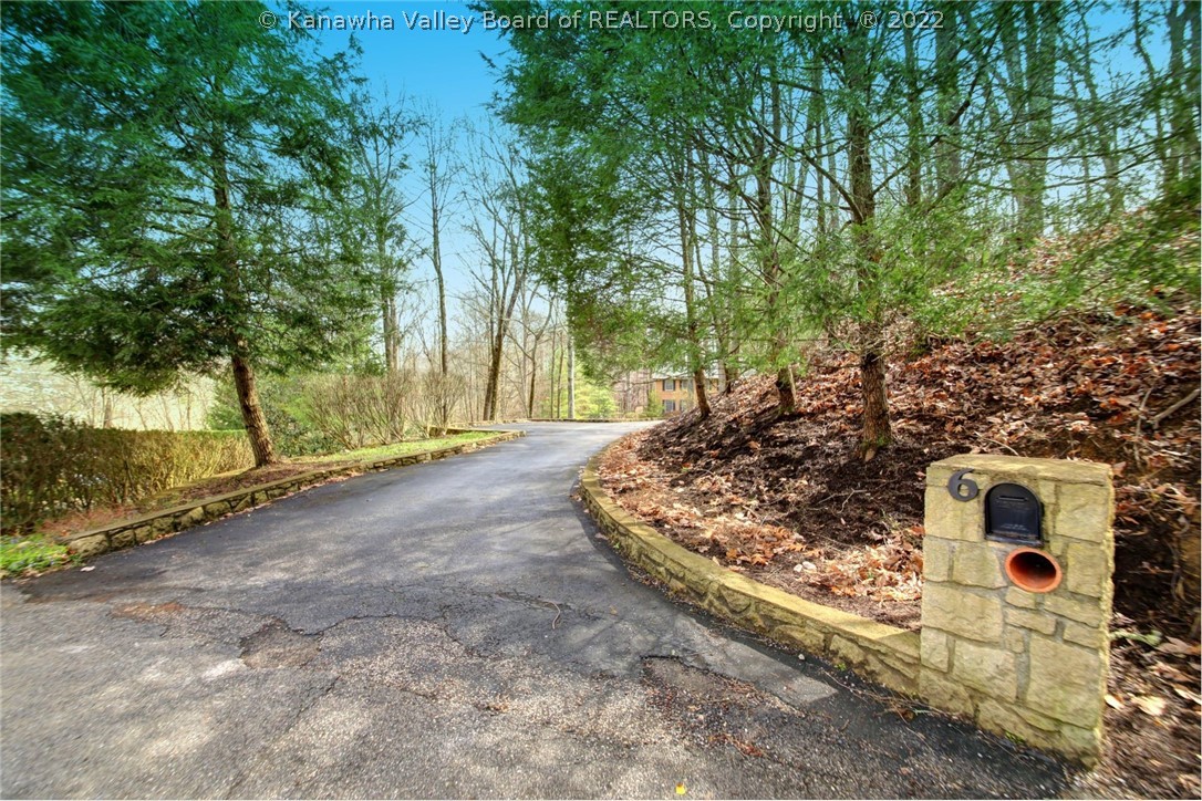 6 Hunter Point Road Charleston, WV 25314 - Photo 3 of 50 Gallery Image 3
