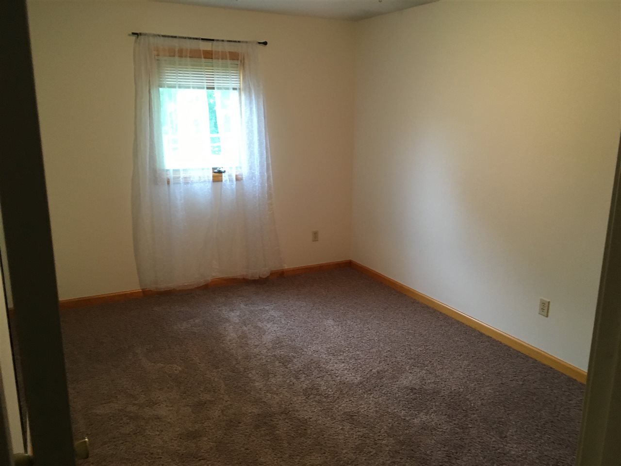 5815 Oak Fall Road Fort Wayne, IN 46845 - Photo 14 of 24