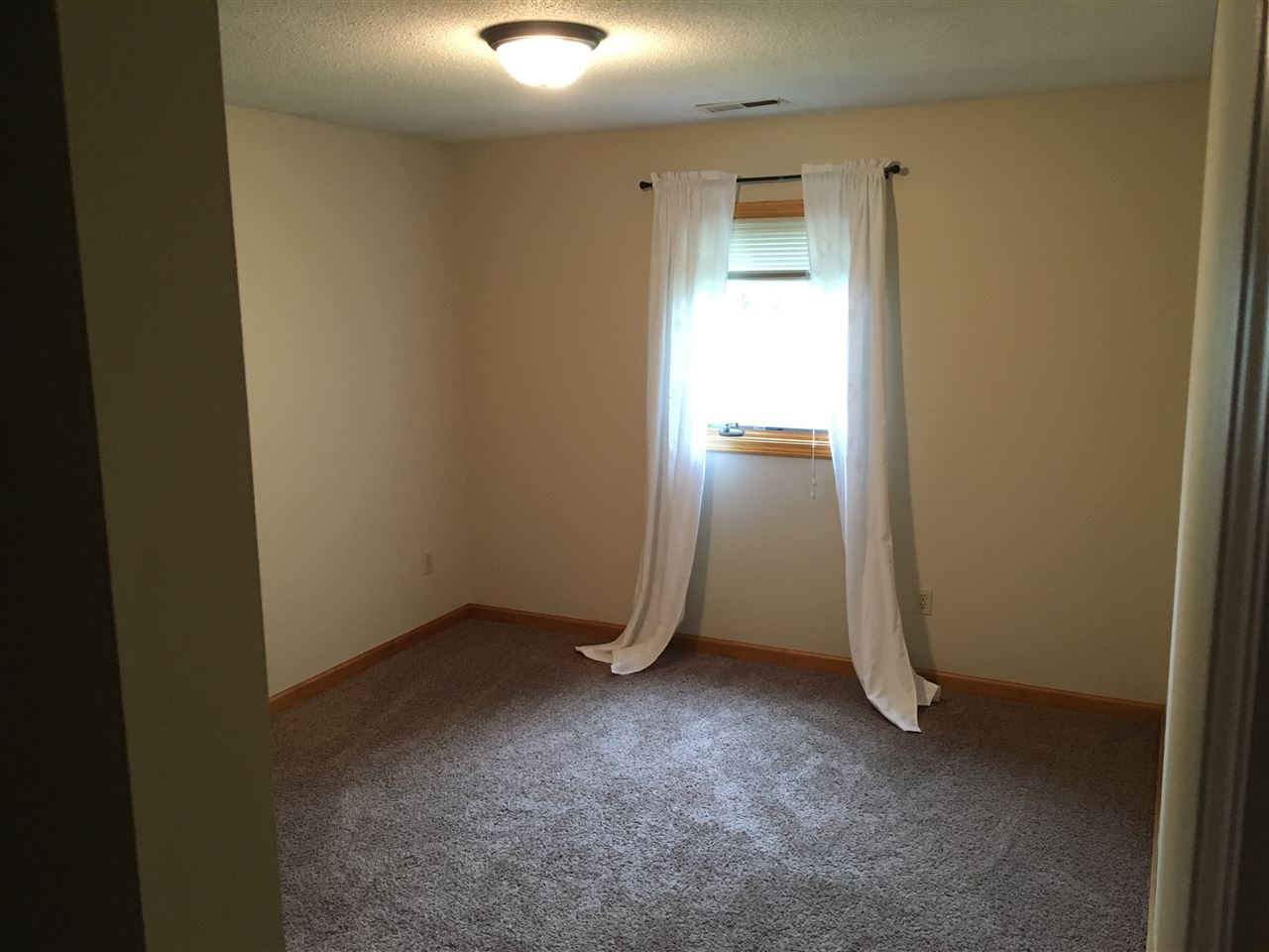5815 Oak Fall Road Fort Wayne, IN 46845 - Photo 15 of 24