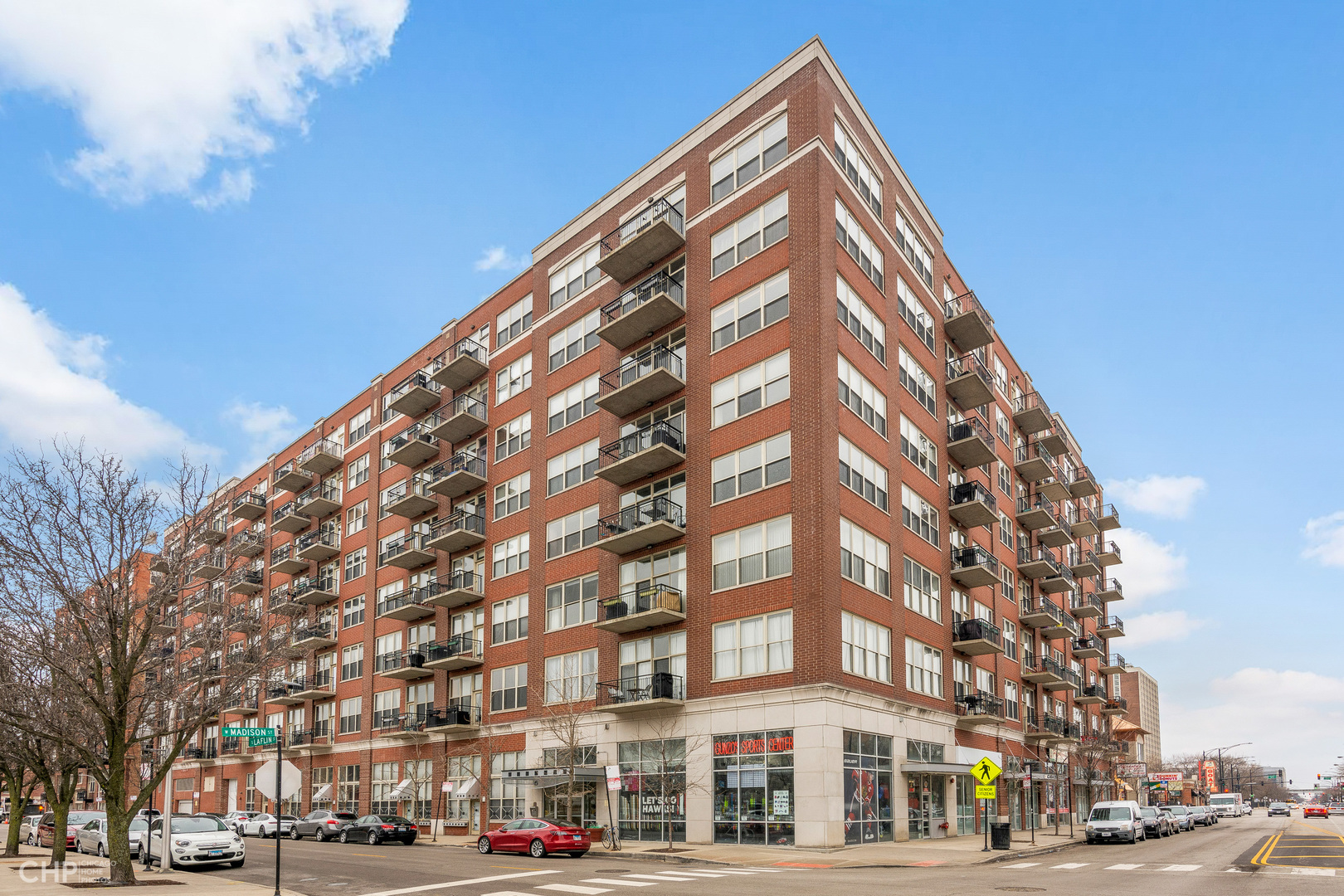 6 South Laflin Street, Unit 721 Chicago, IL 60607 - Photo 1 of 20 a front view of a building