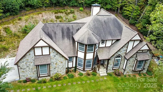 $749,000 | 4462 Old US 25 Highway, Zirconia, NC 28790