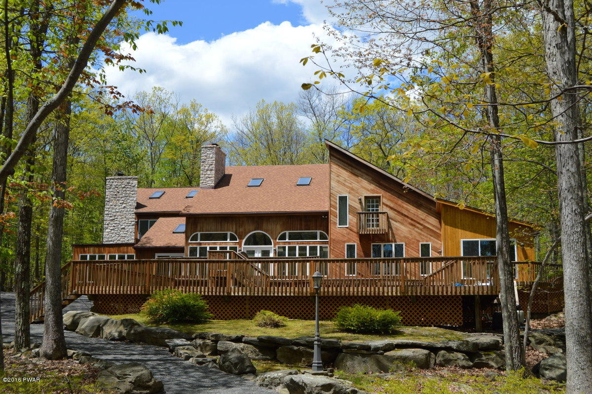 1023 Stone Crop Road Hawley, PA 18428 - Photo 1 of 44
