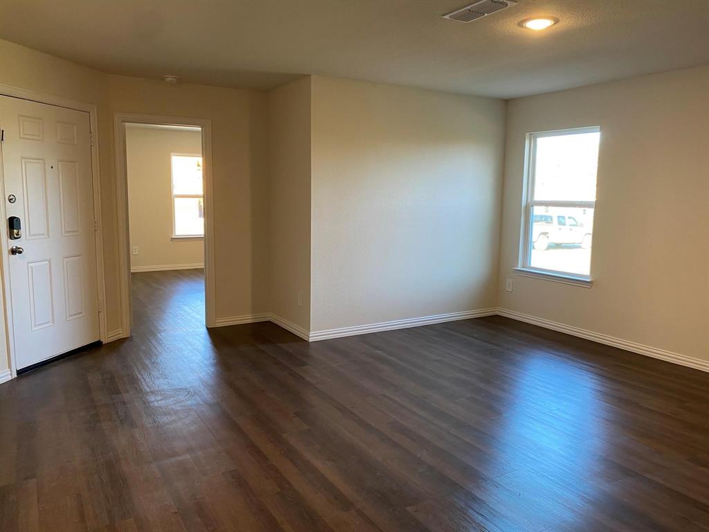 2203 Henry Street, Unit B Greenville, TX 75401 - Photo 5 of 15