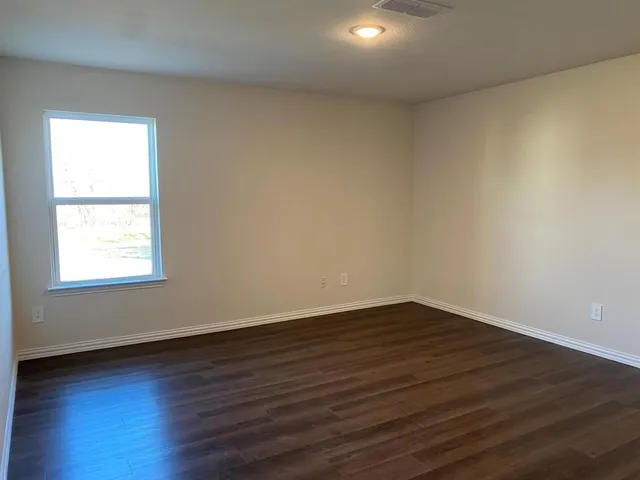 $1,325 | 2203 Henry Street, Unit B, Greenville, TX 75401