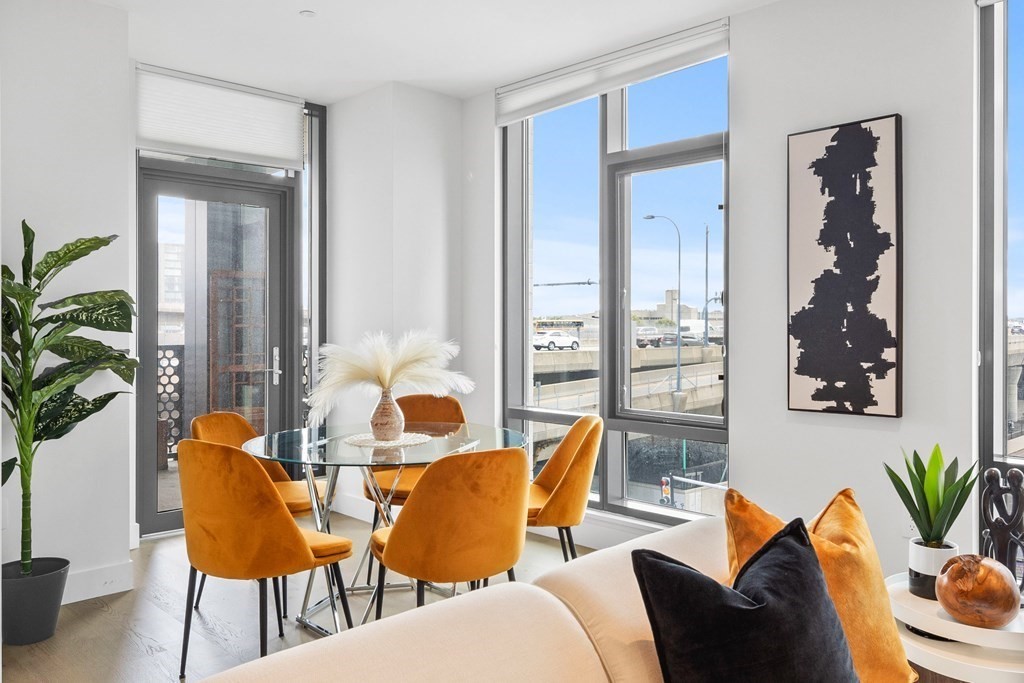 40 Traveler Street, Unit 403 Boston, MA 02118 - Photo 11 of 35