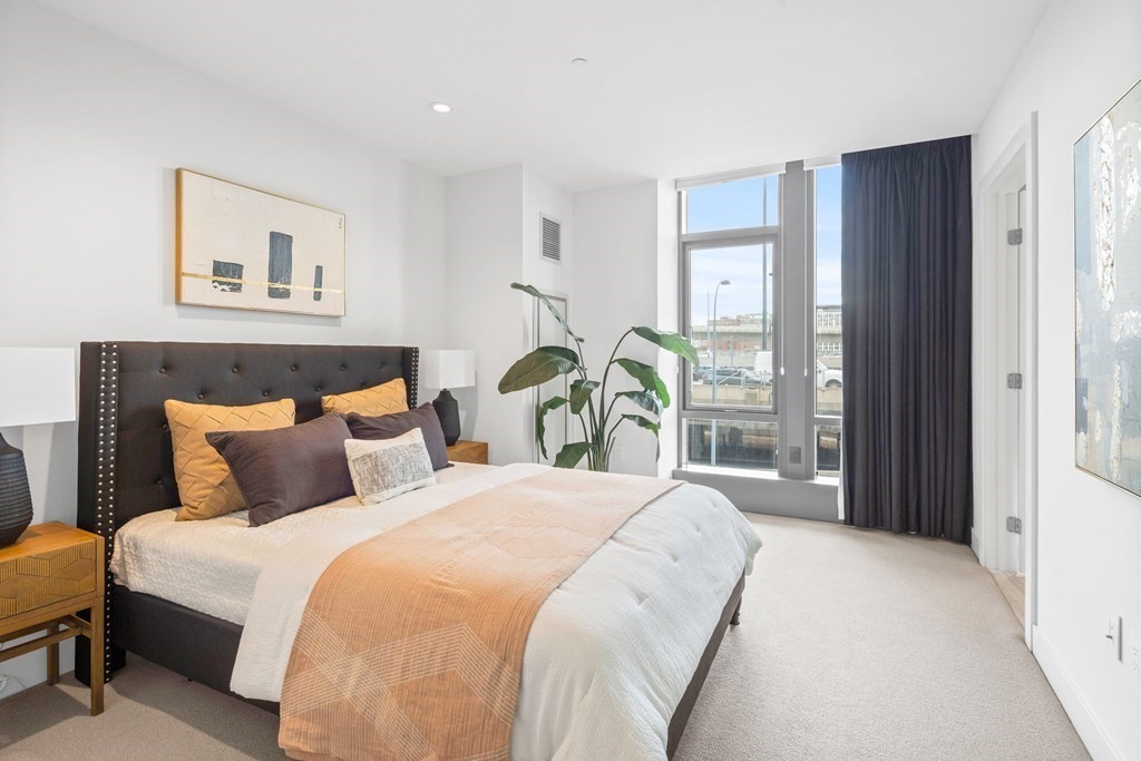 40 Traveler Street, Unit 403 Boston, MA 02118 - Photo 13 of 35